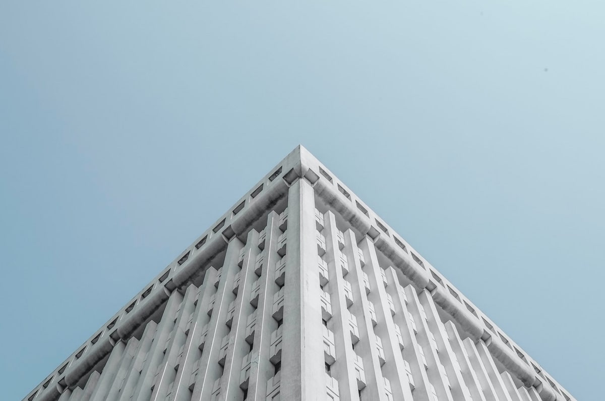 意甲媒体透露:米兰补强后防线时出现新名字:萨索洛的杰伊·伊德泽斯